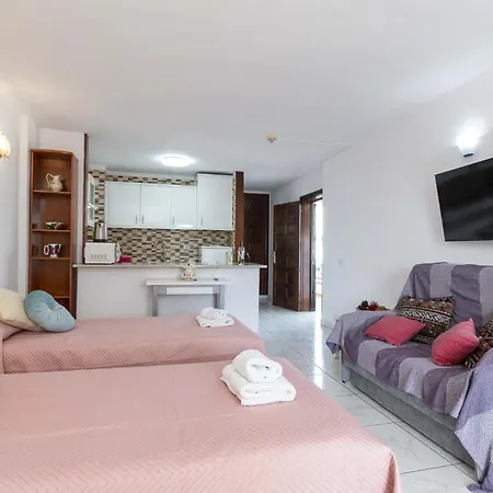 San Marino 41 - Los Cristianos (Tenerife)