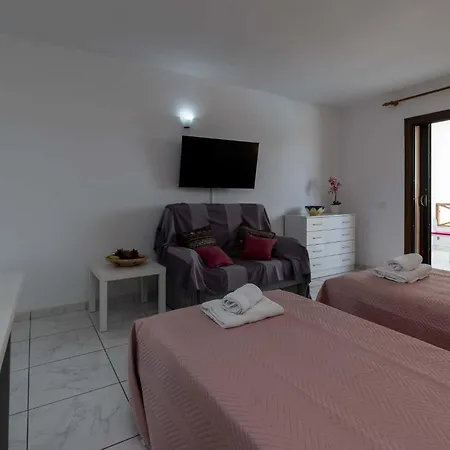 San Marino 41 - Los Cristianos (Tenerife)